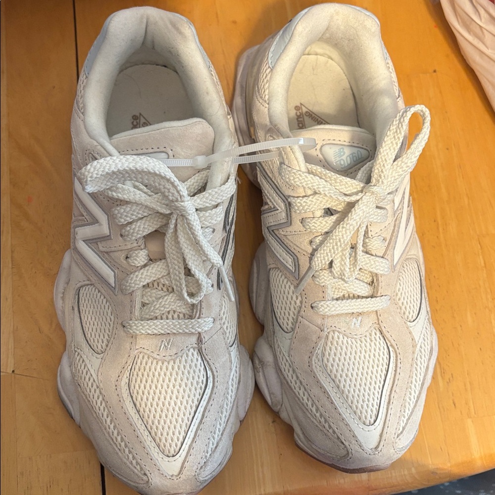 New Balance 9060  Women's Sneakers - Picture 12 of 12